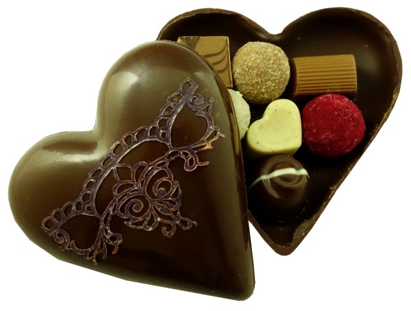 Schokoladenherz mit Pralinen